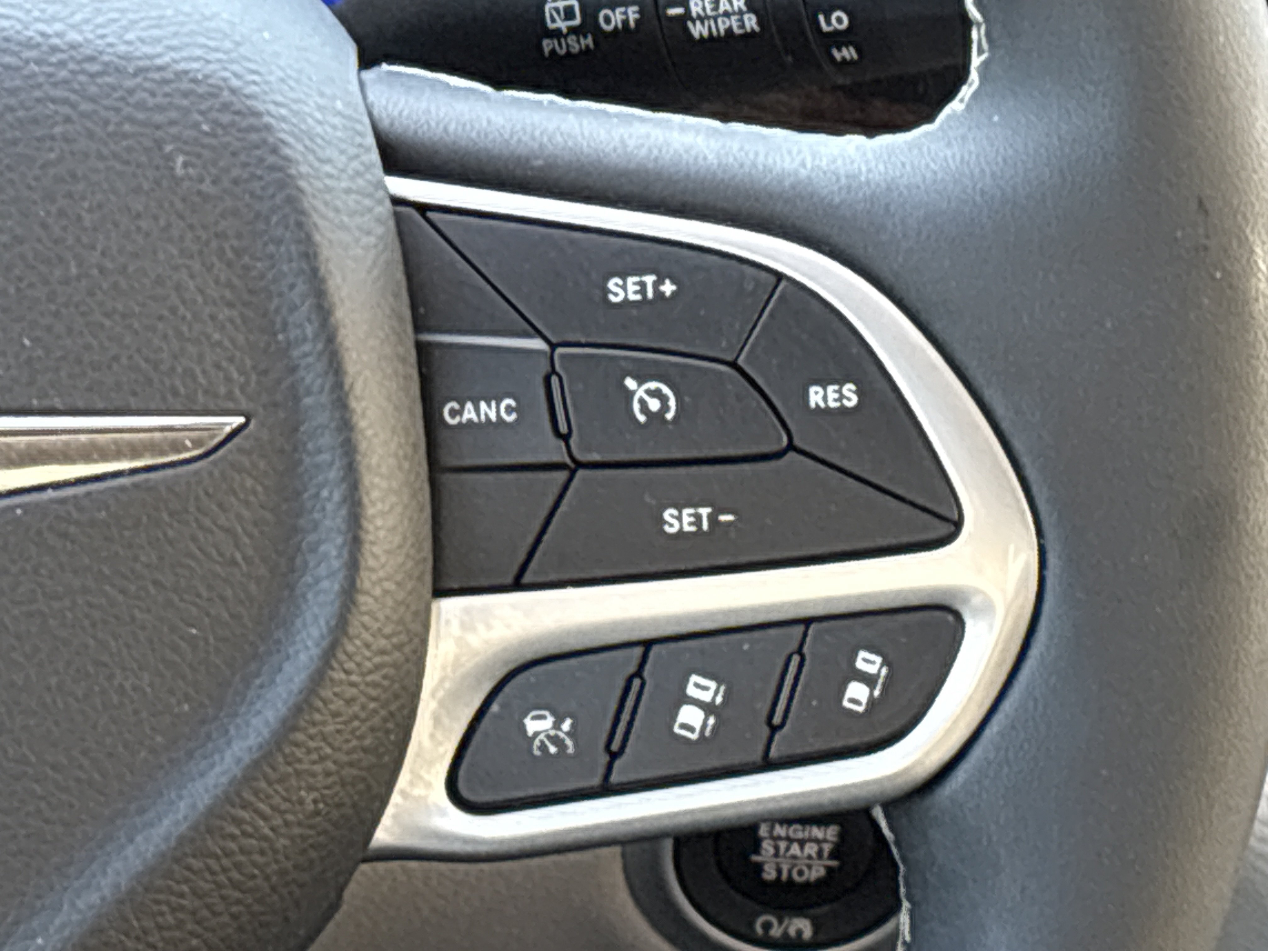 Used 2023 Chrysler Pacifica Limited w/ Uconnect Theater Family Group AWD/4WD image 24