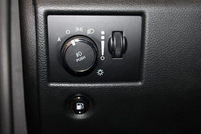 Used 2021 Jeep Grand Cherokee Overland image 30