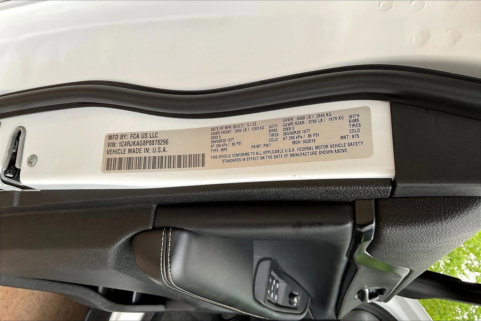 Used 2023 Jeep Grand Cherokee L Laredo AWD/4WD image 18