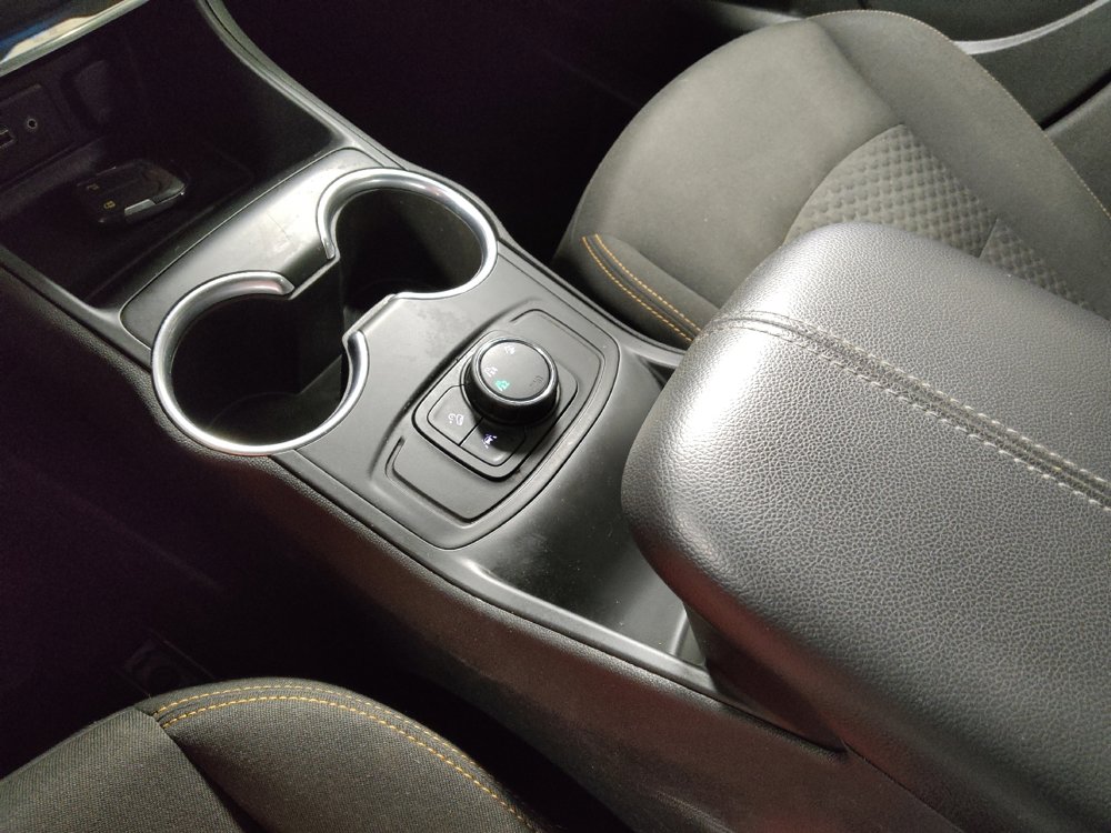 Used 2020 GMC Terrain SLE image 26