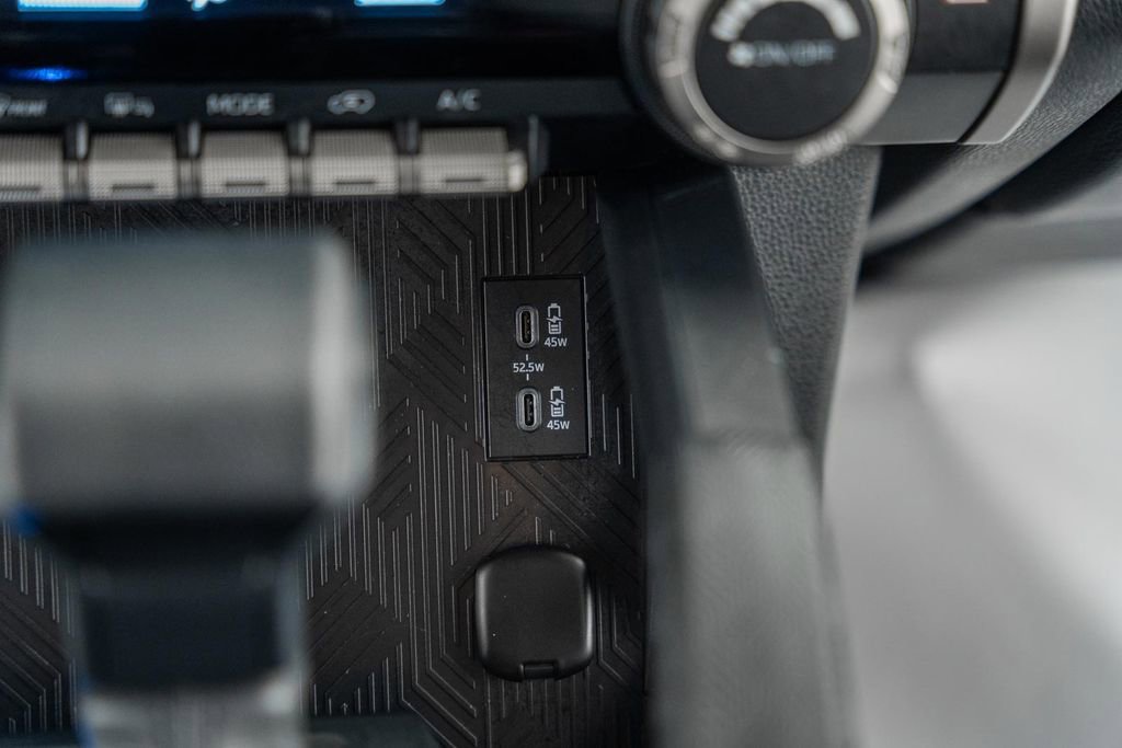 Certified 2025 Toyota 4Runner SR5 AWD/4WD image 25