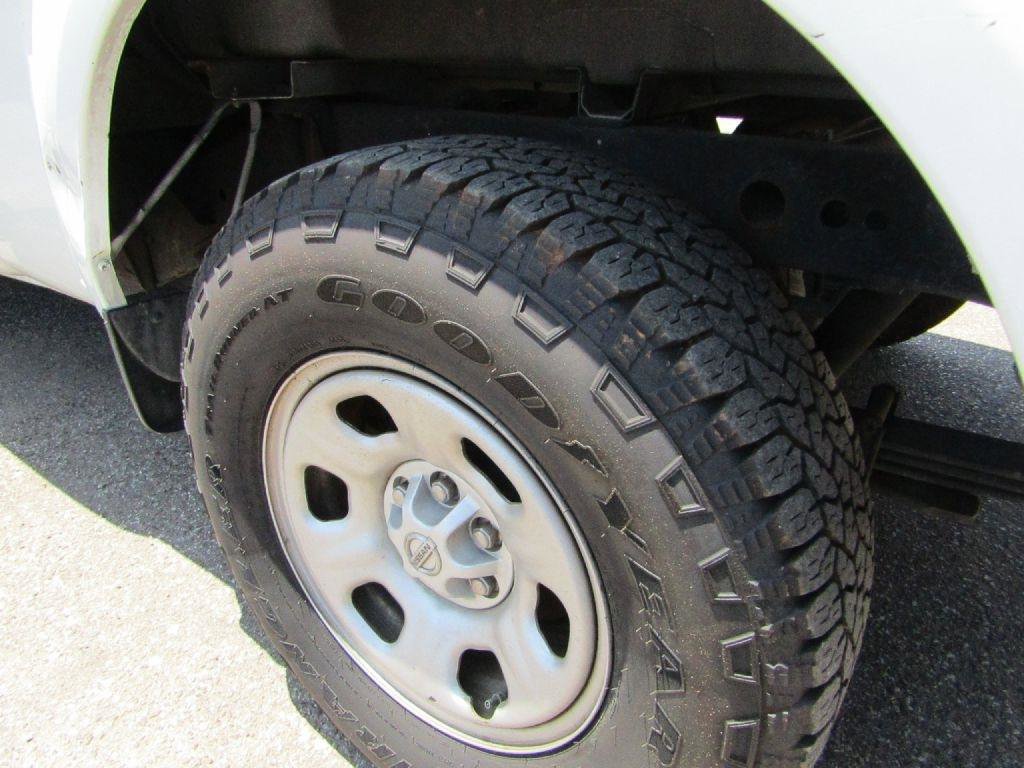 Used 2015 Nissan Frontier S RWD image 31