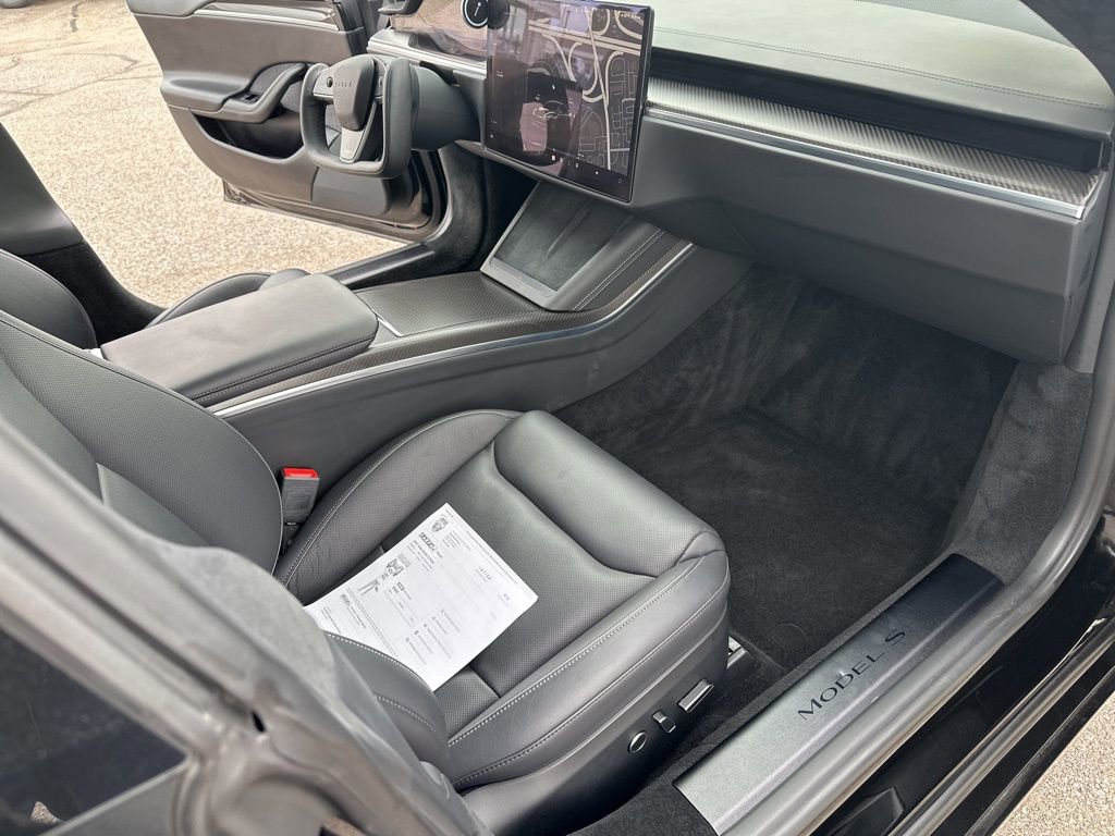 Used 2021 Tesla Model S Plaid image 22