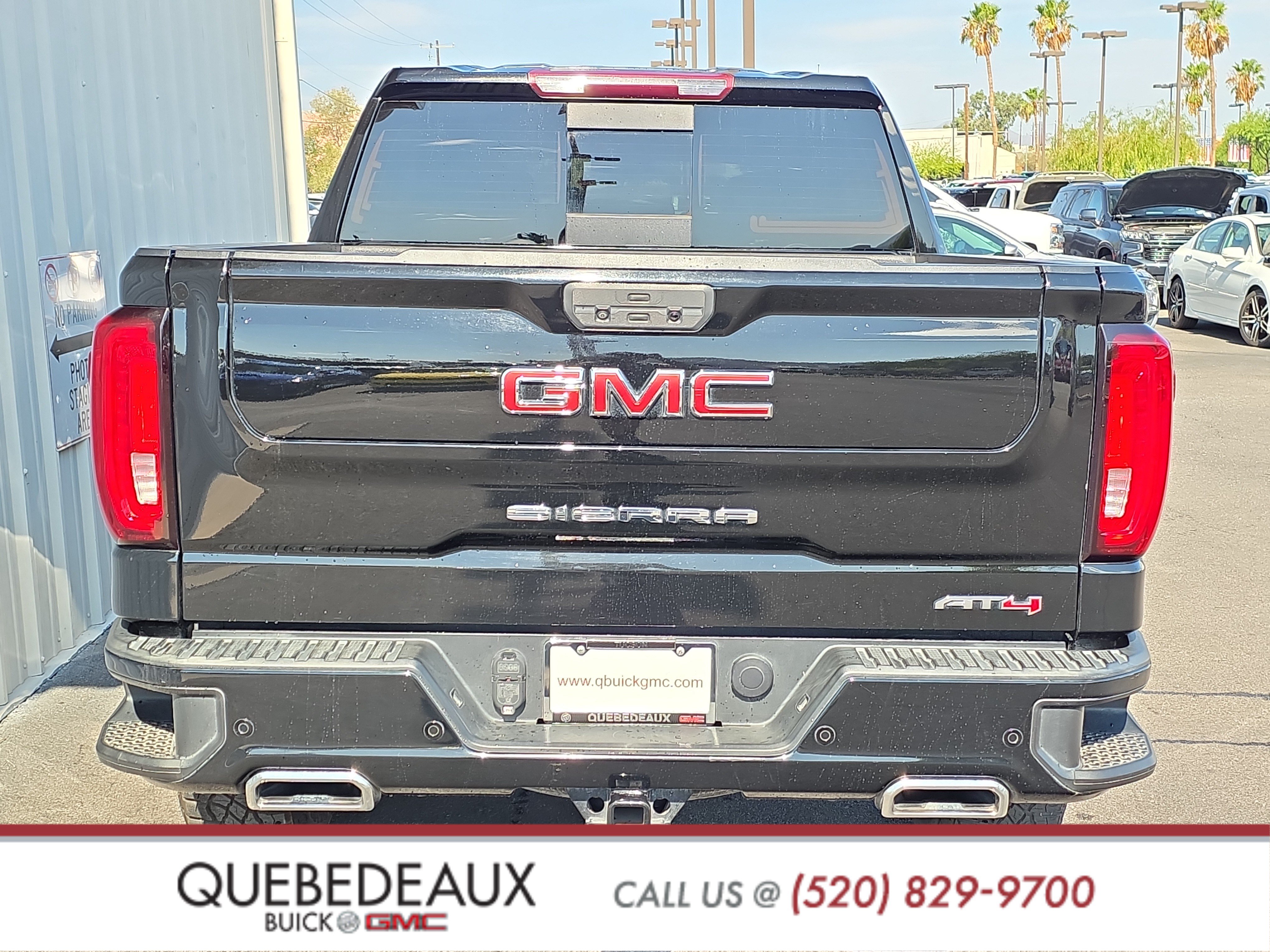 Used 2022 GMC Sierra 1500 AT4 w/ AT4 Premium Package AWD/4WD image 6