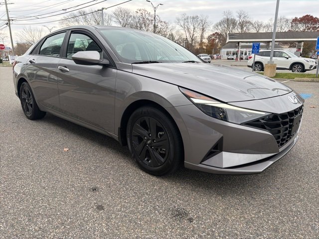 Certified 2022 Hyundai Elantra SEL image 4