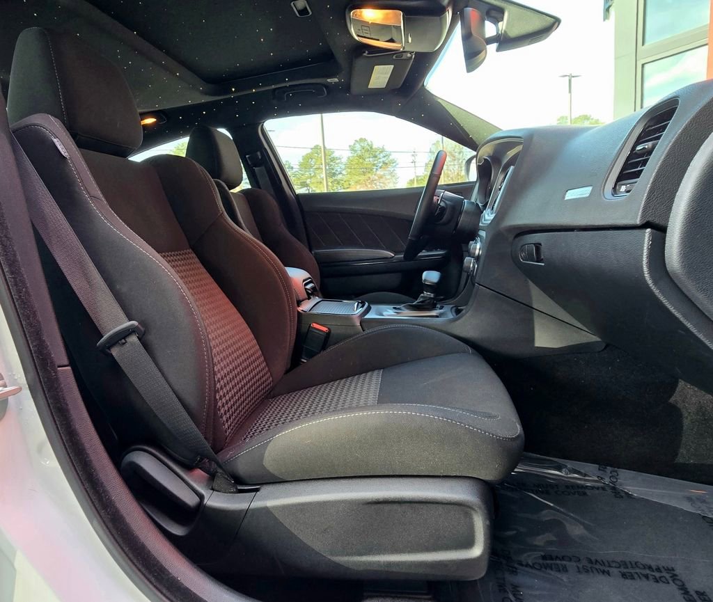 Used 2023 Dodge Charger R/T w/ Blacktop Package image 30