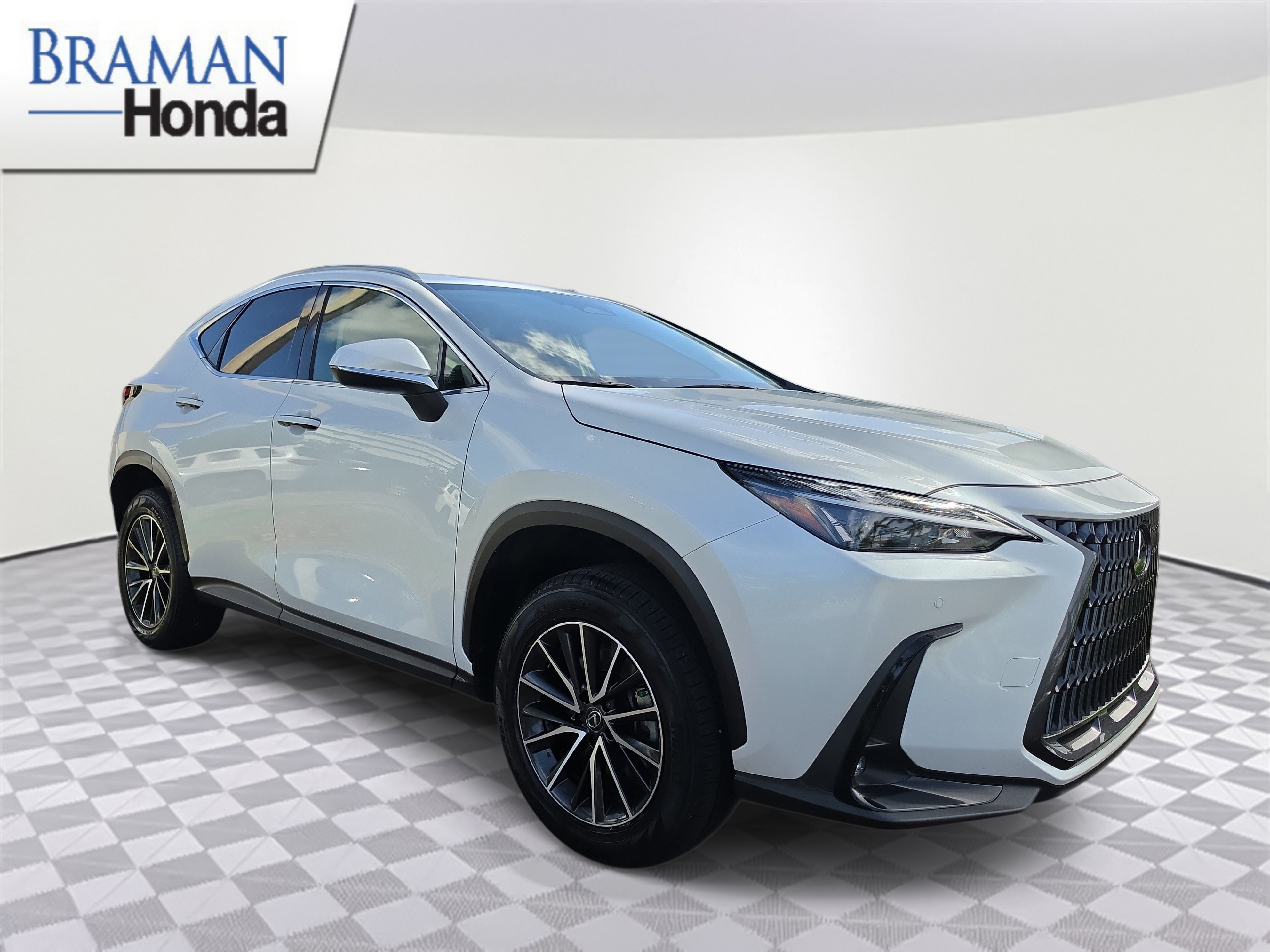 Used 2022 Lexus NX 250 FWD w/ Accessory Package 2 image 2