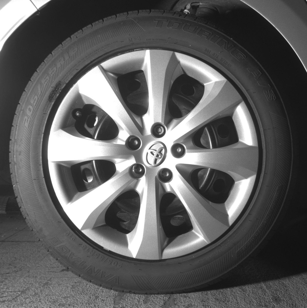 Used 2025 Toyota Corolla LE FWD image 15
