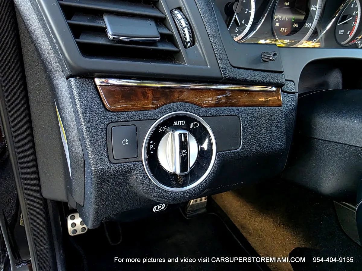 Used 2013 Mercedes-Benz E 550 Cabriolet w/ Premium 2 Pkg image 40