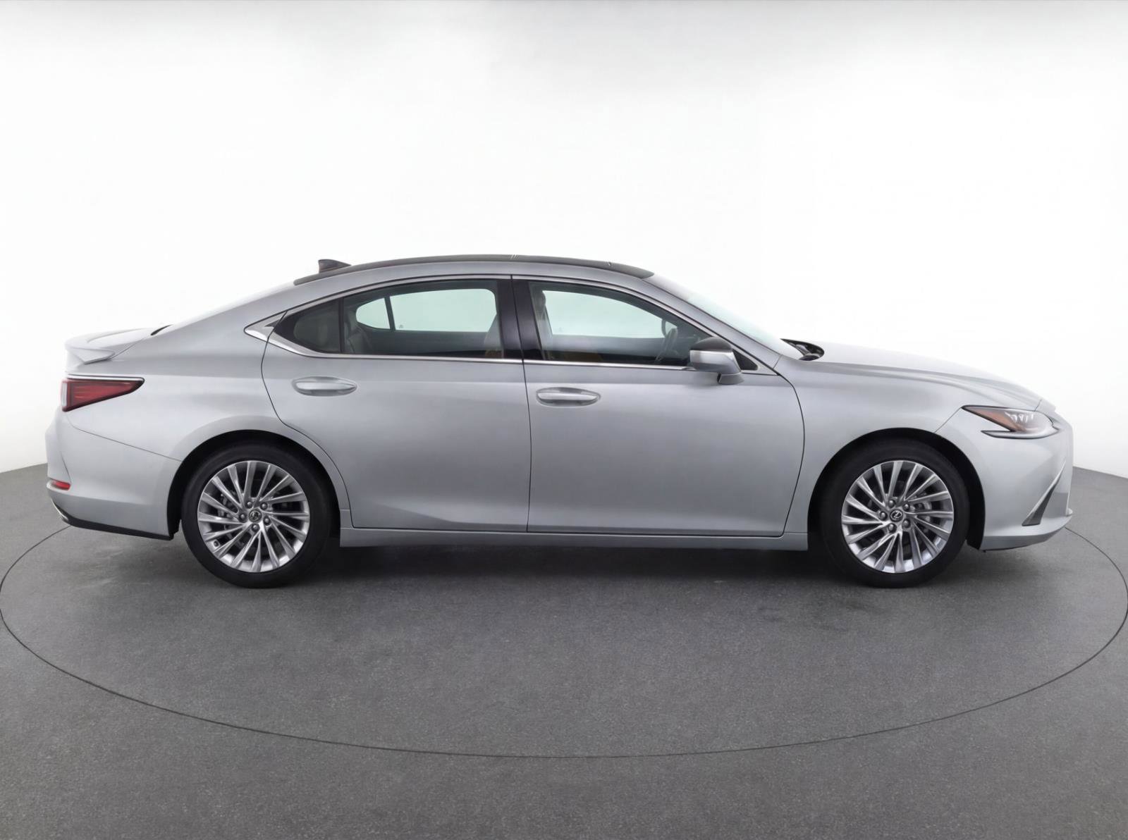 Used 2020 Lexus ES 350 Ultra Luxury w/ Accessory Package 2 image 8