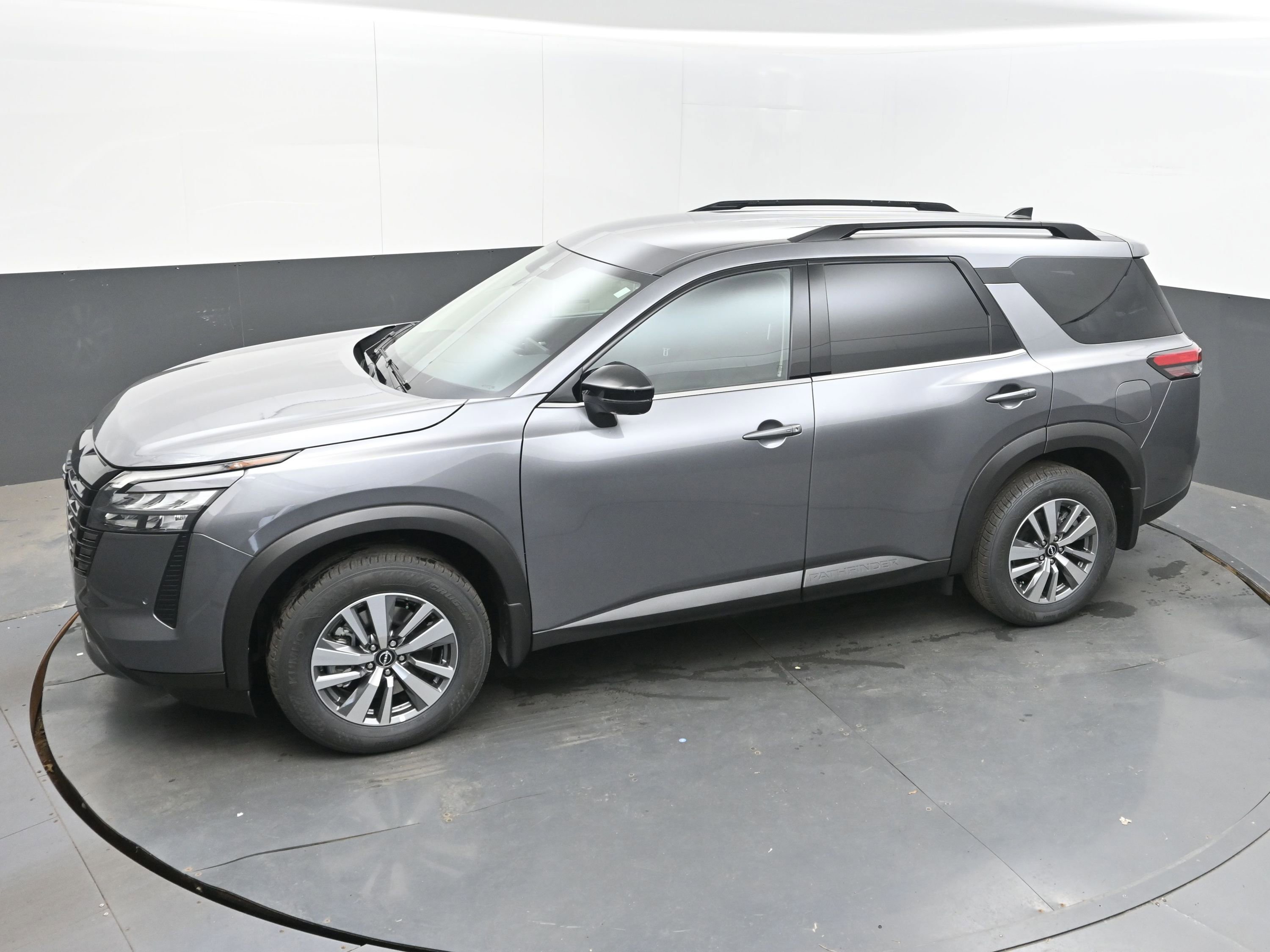 New 2026 Nissan Pathfinder SL FWD image 34