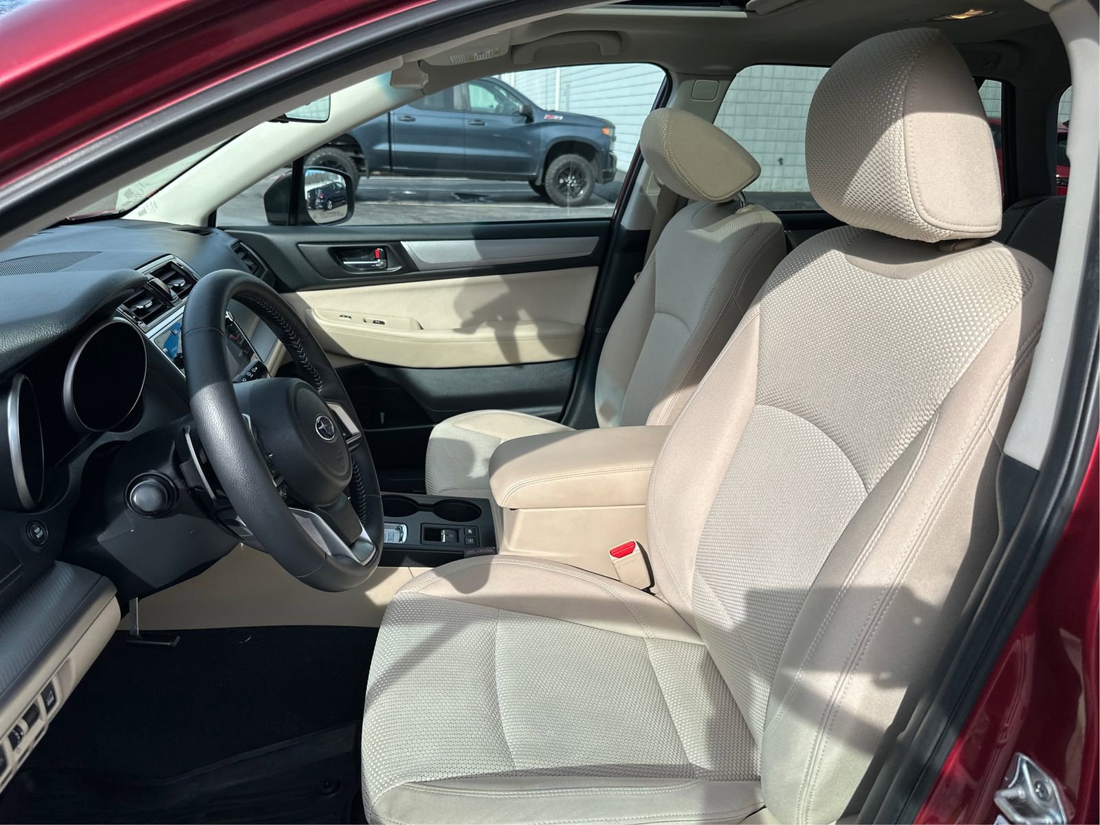 Used 2018 Subaru Outback 2.5i Premium AWD/4WD image 9