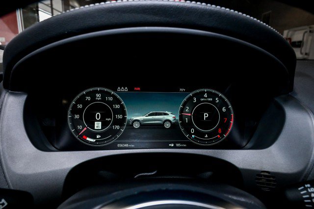 Used 2019 Jaguar F-PACE R-Sport image 32