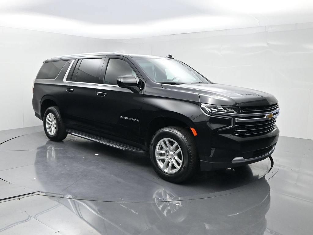 Used 2024 Chevrolet Suburban LT AWD/4WD image 2