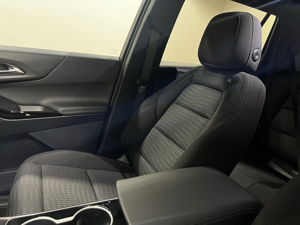 New 2026 Chevrolet Equinox LT image 23