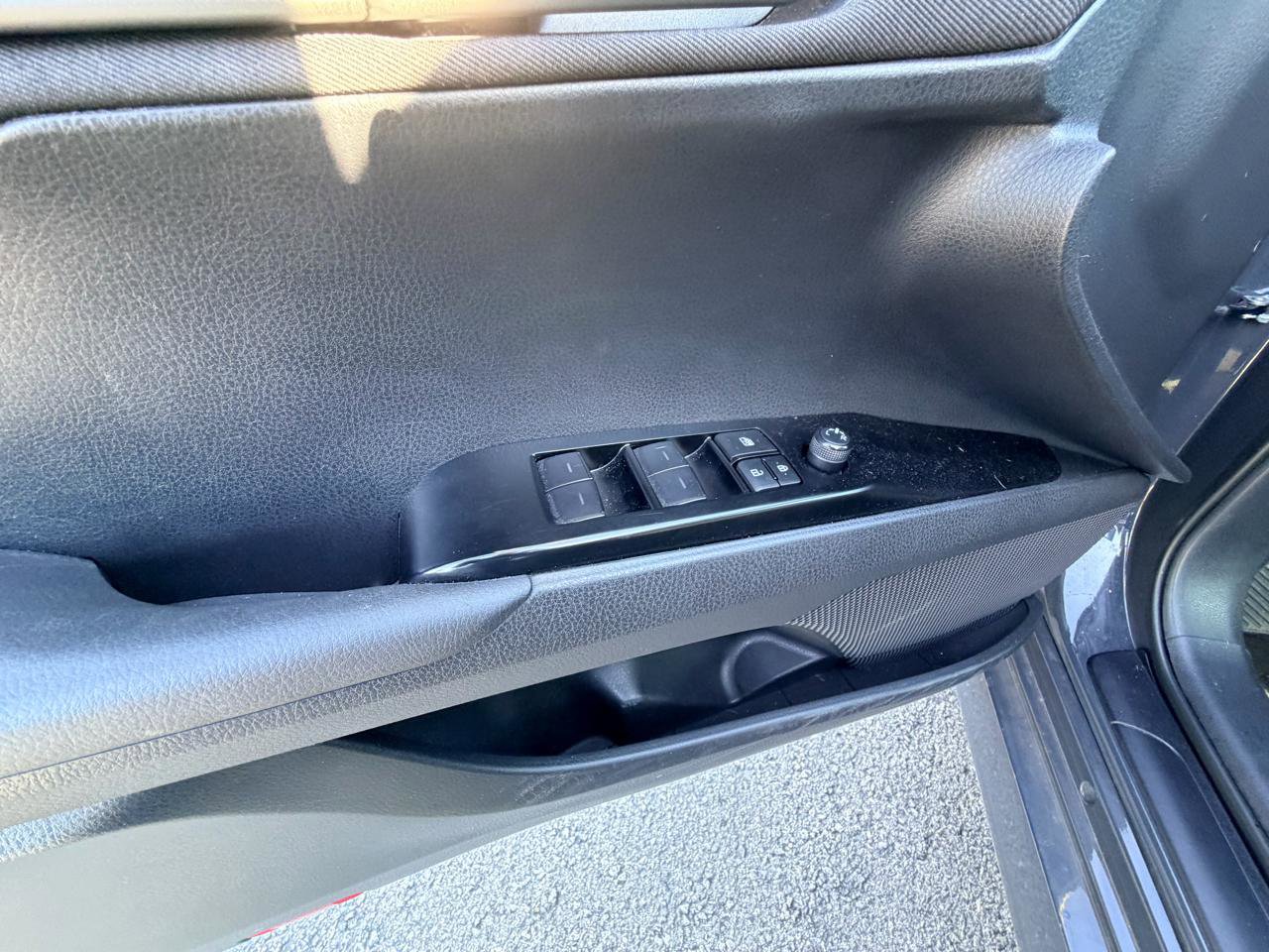 Used 2025 Toyota Camry LE FWD image 21