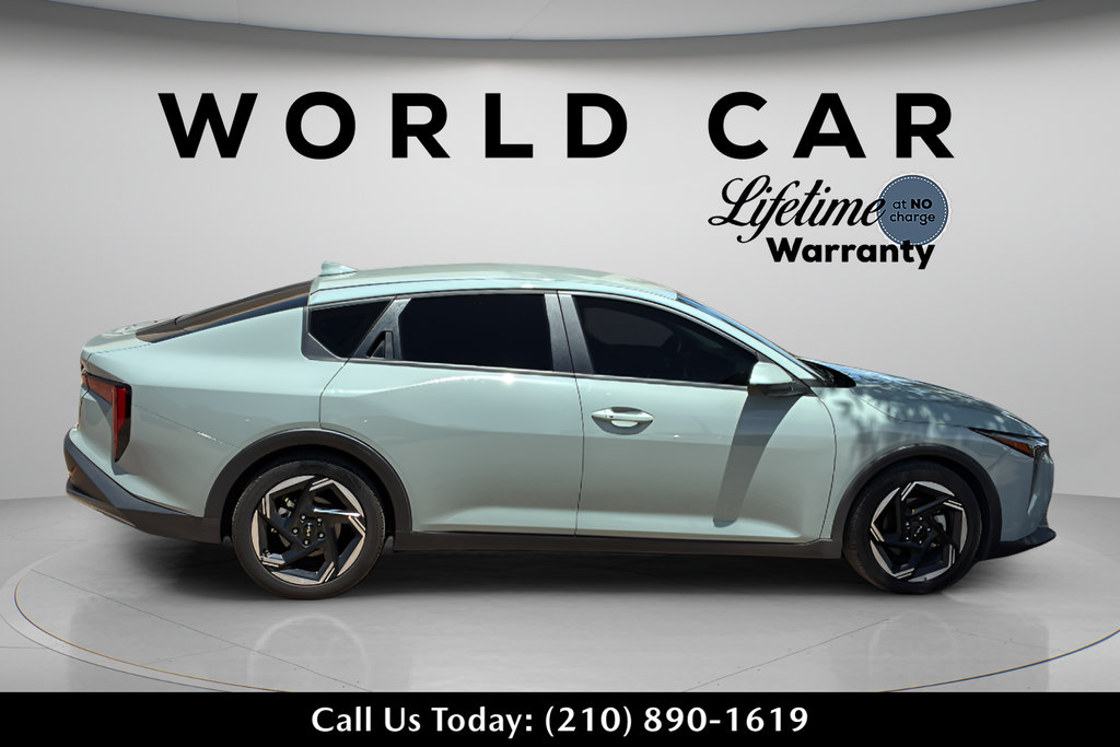 Used 2025 Kia K4 EX FWD image 4