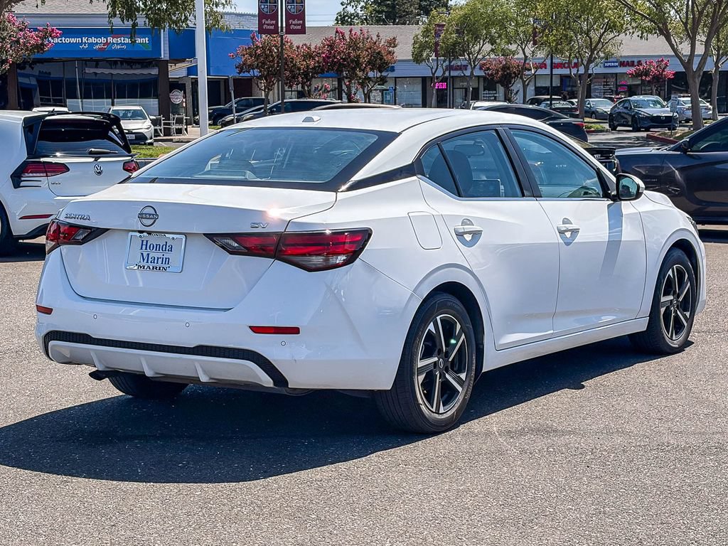 Used 2024 Nissan Sentra SV FWD image 4