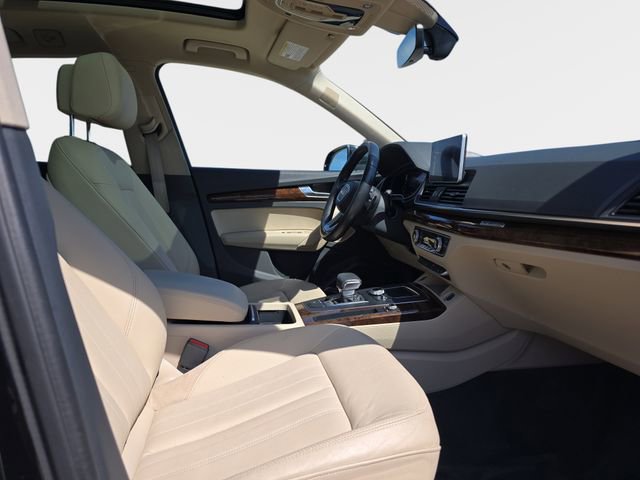 Used 2018 Audi Q5 Premium w/ Premium Plus Package AWD/4WD image 12