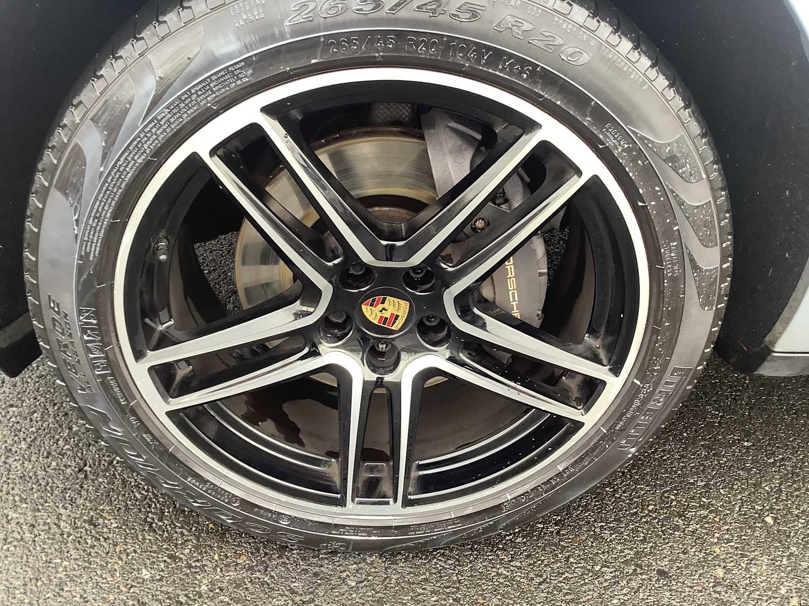 Used 2021 Porsche Macan image 9