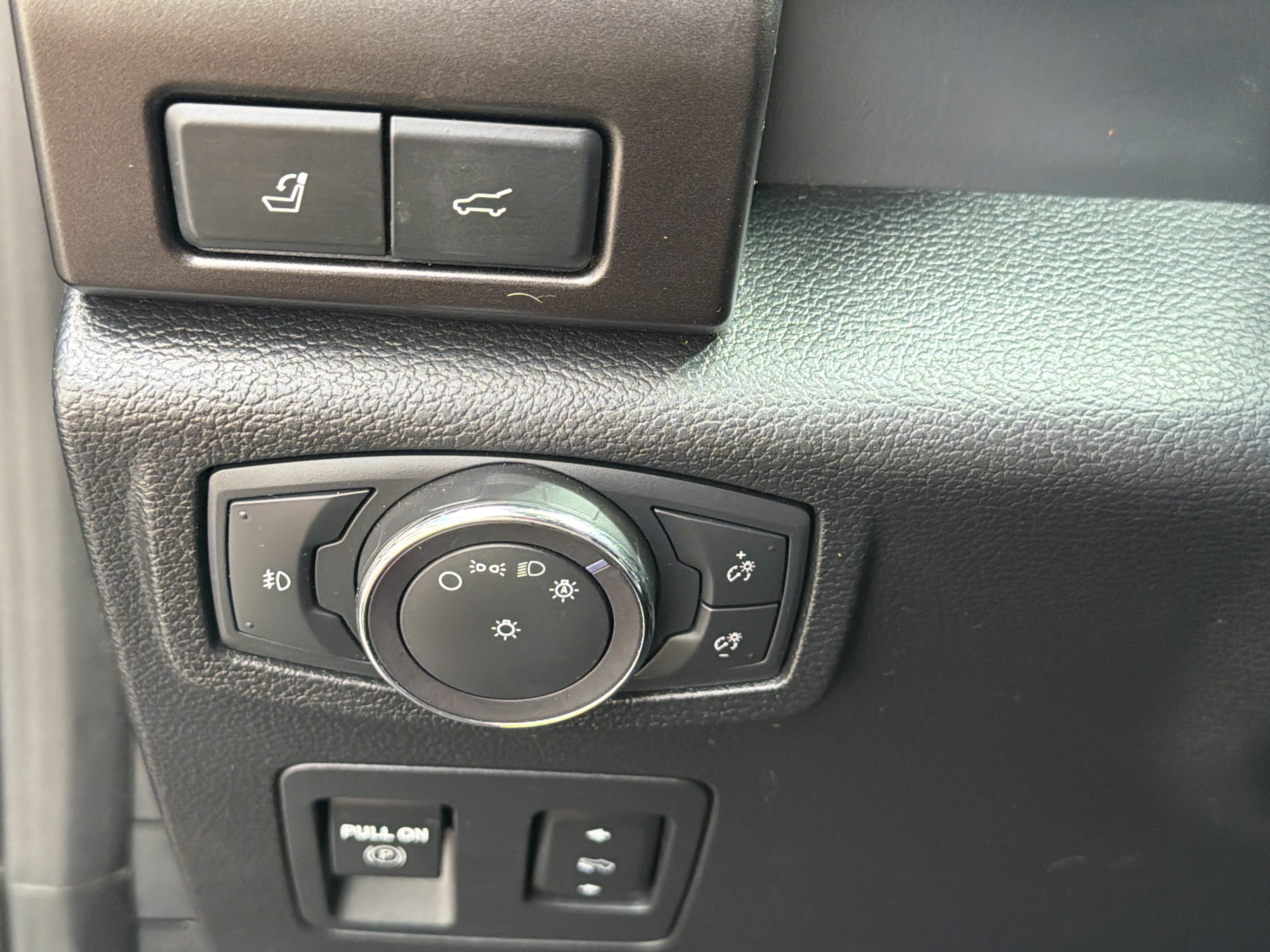 Used 2021 Ford Expedition Limited RWD image 33