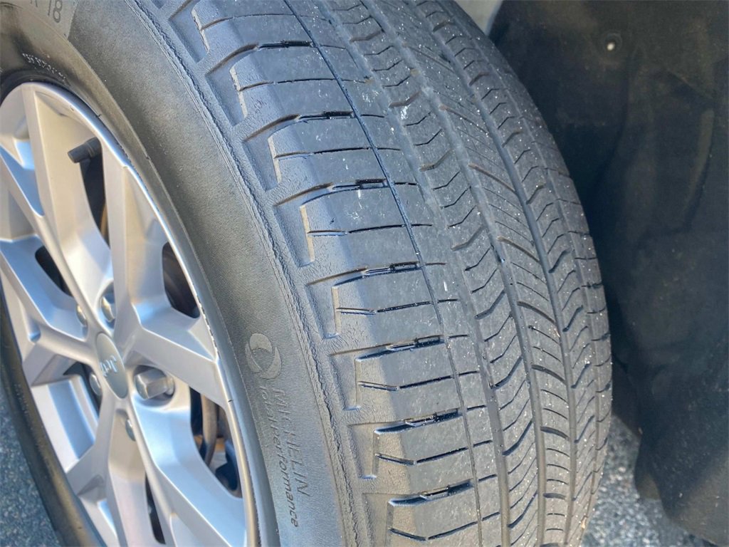 Used 2021 Jeep Grand Cherokee L Limited image 10