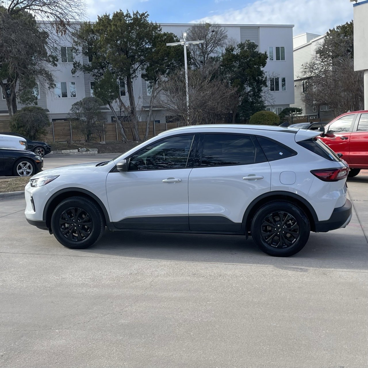 Used 2025 Ford Escape Active image 3