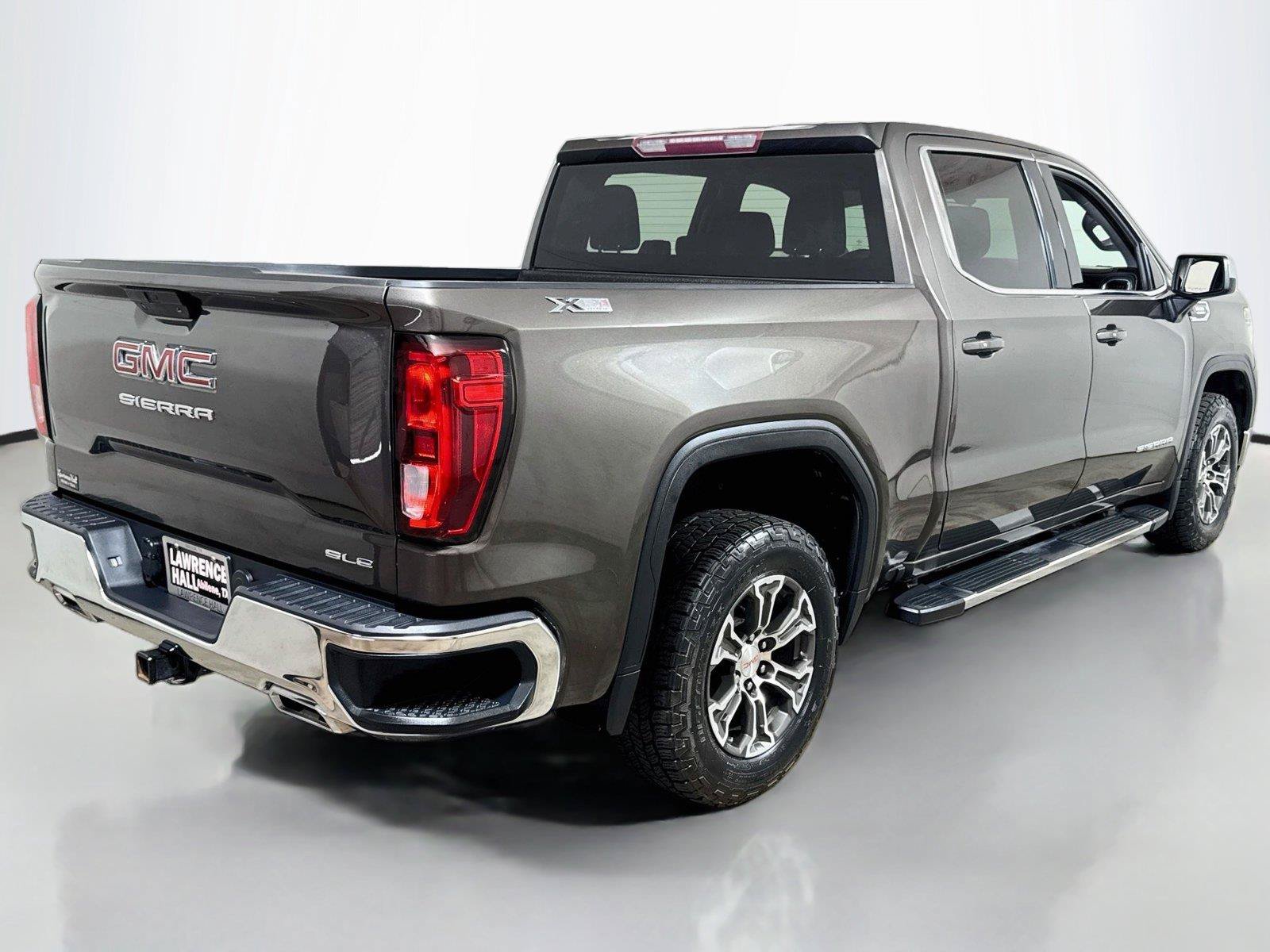 Used 2020 GMC Sierra 1500 SLE w/ SLE Value Package AWD/4WD image 4