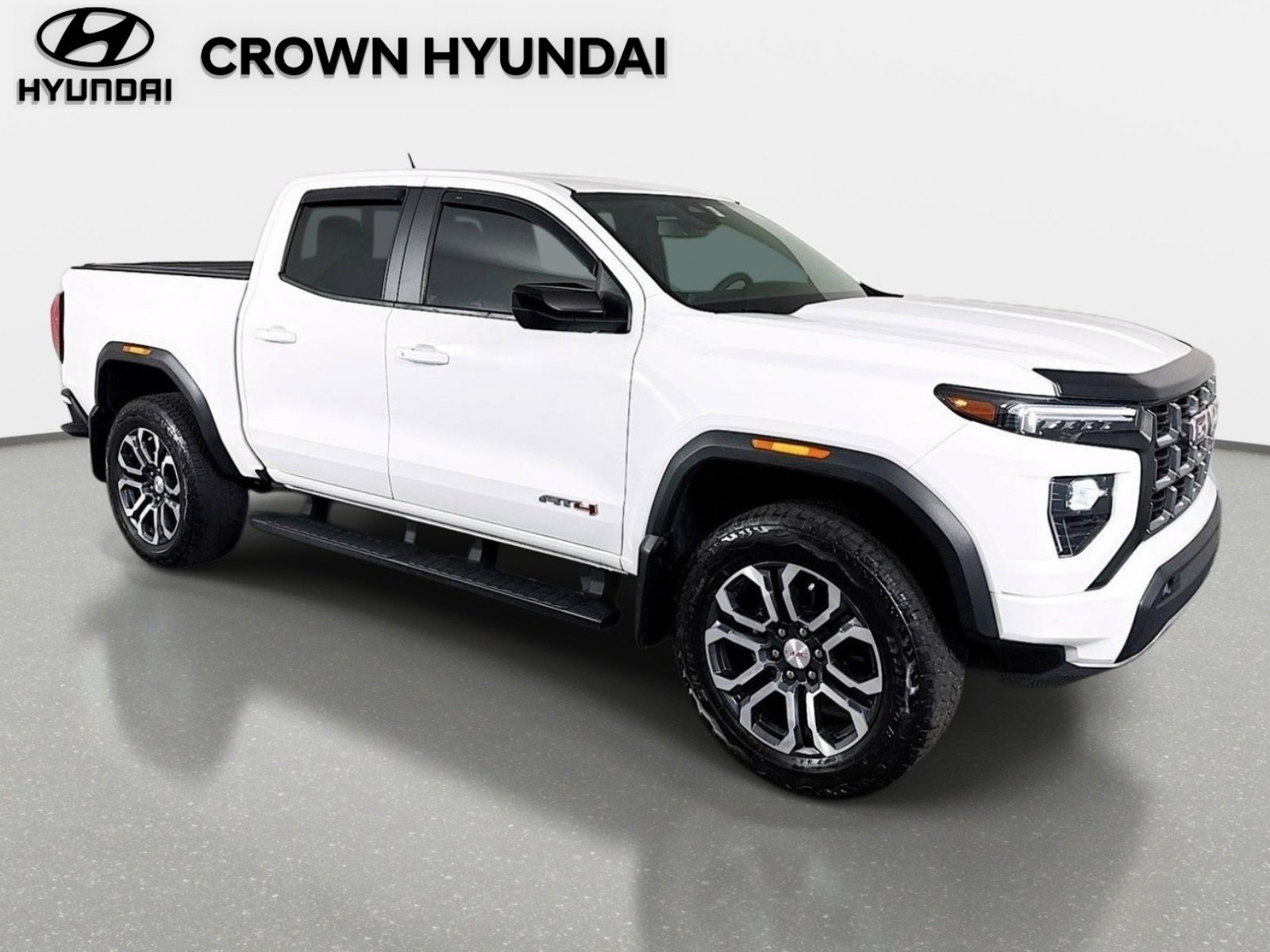 Used 2023 GMC Canyon AT4 w/ AT4 Premium Package image 4
