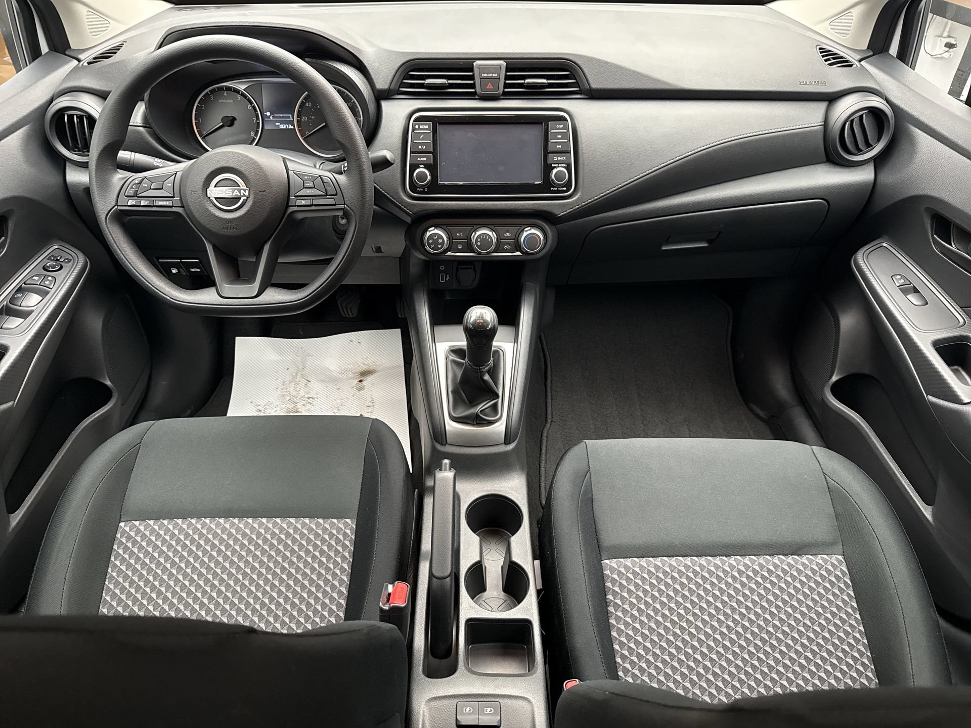 Used 2024 Nissan Versa S FWD image 14