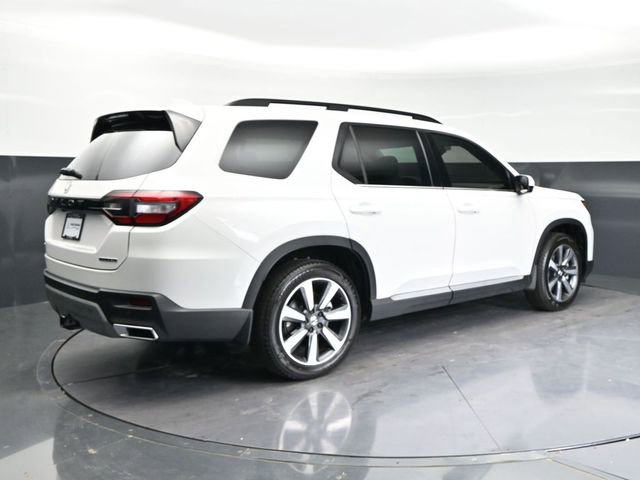 Used 2025 Honda Pilot Touring image 5