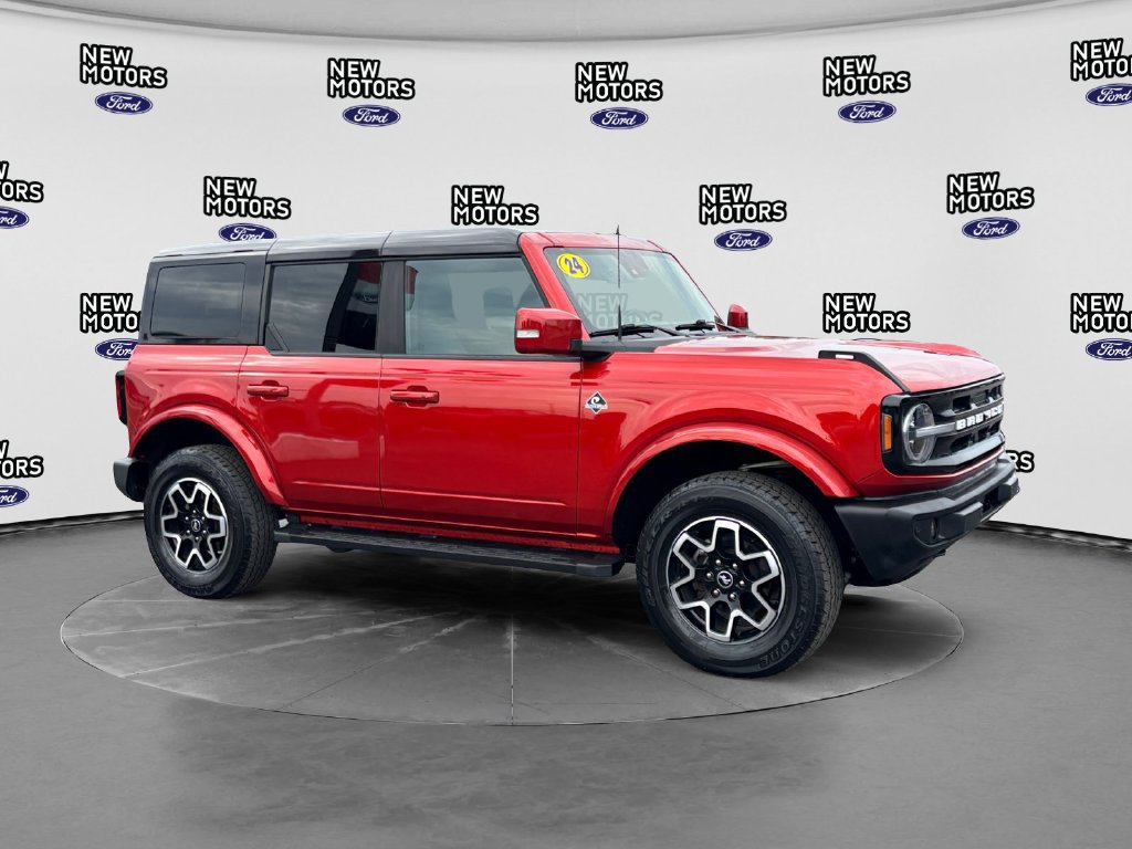 Used 2024 Ford Bronco Outer Banks AWD/4WD image 8