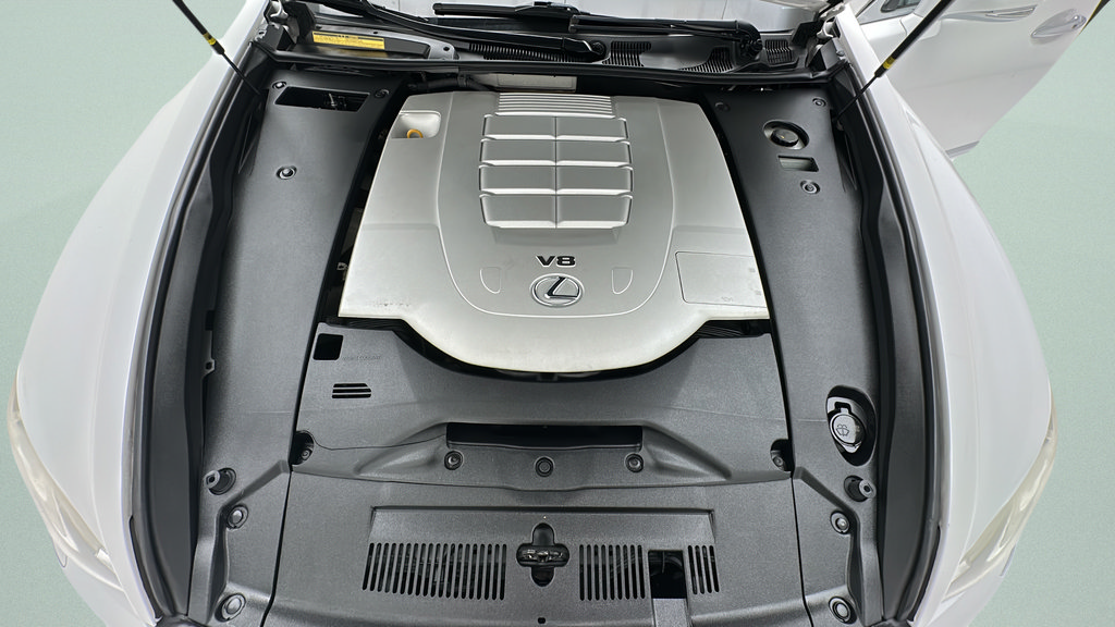 Used 2014 Lexus LS 460 AWD w/ Comfort Package image 21
