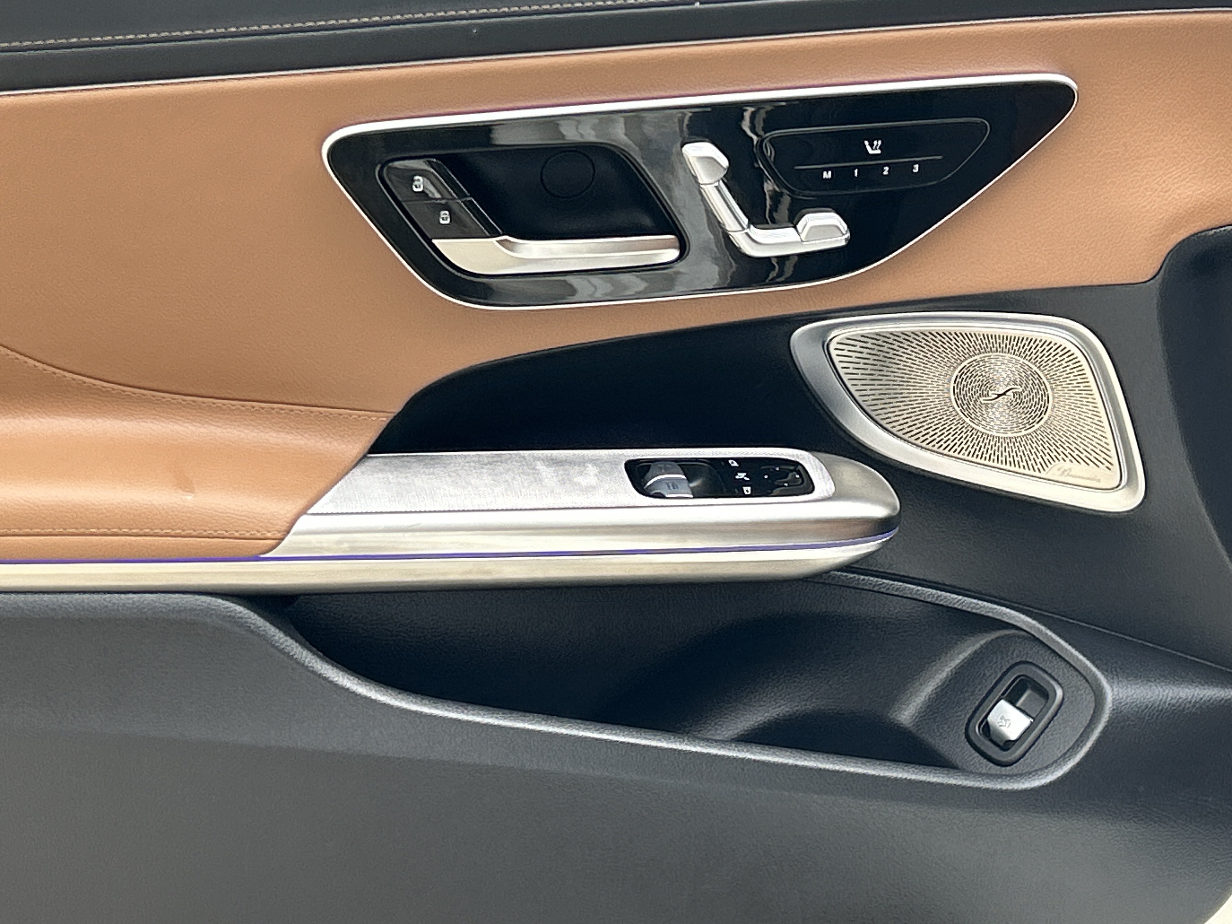 Certified 2025 Mercedes-Benz CLE 300 4MATIC Coupe image 18