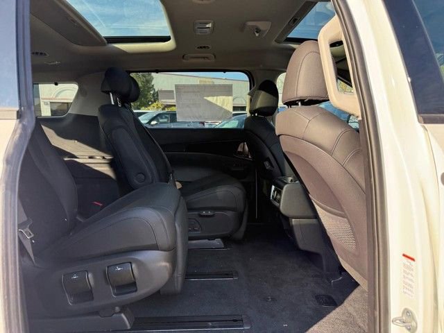New 2025 Kia Carnival SX Prestige image 10
