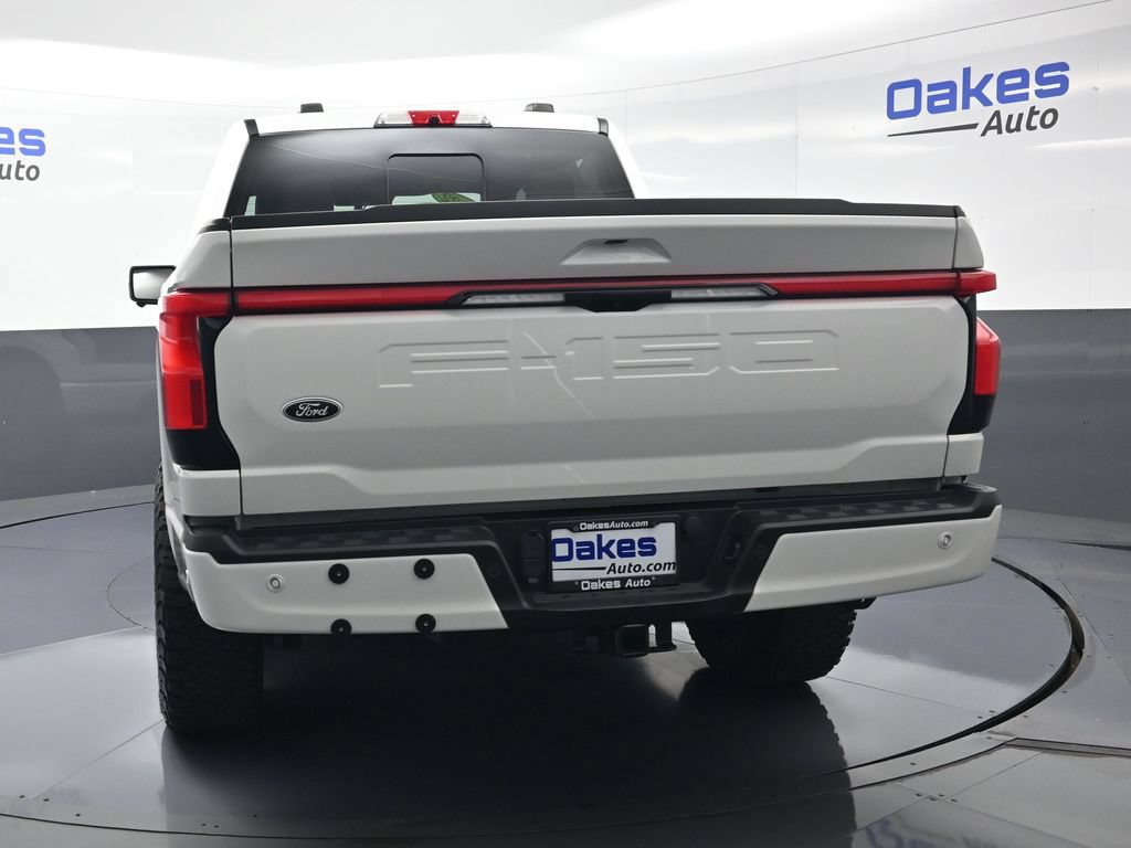 Used 2022 Ford F150 Lightning Lariat AWD/4WD image 7