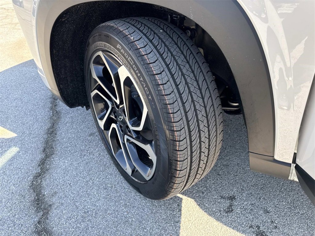 New 2026 Chevrolet Trax RS w/ Driver Confidence Package image 31