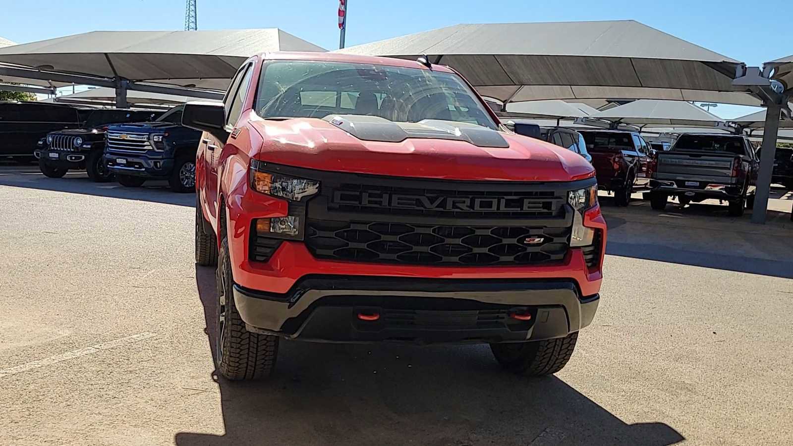 New 2026 Chevrolet Silverado 1500 Custom Trail Boss w/ LPO, Dark Essentials Package AWD/4WD image 4