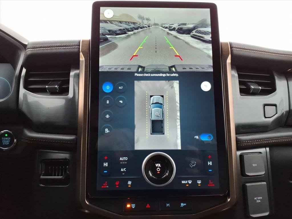 Used 2023 Ford F150 Lightning Lariat image 14