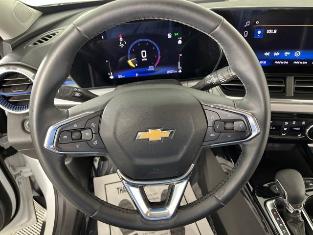 Used 2024 Chevrolet Trax LT w/ Driver Confidence Package FWD image 21