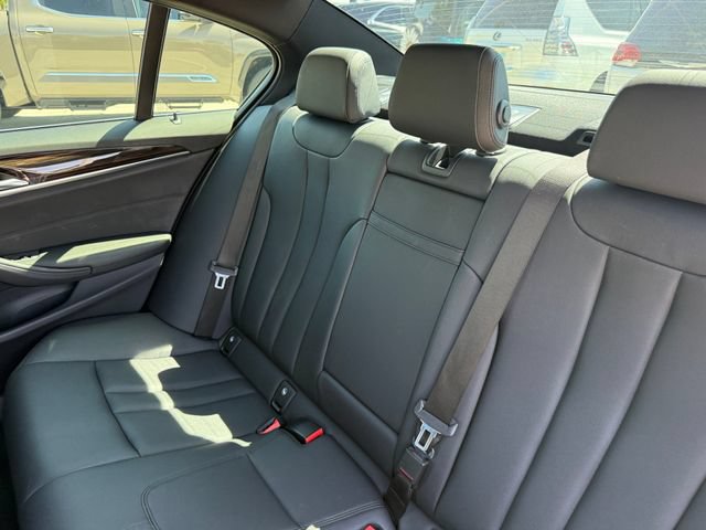 Used 2018 BMW 530e RWD image 26