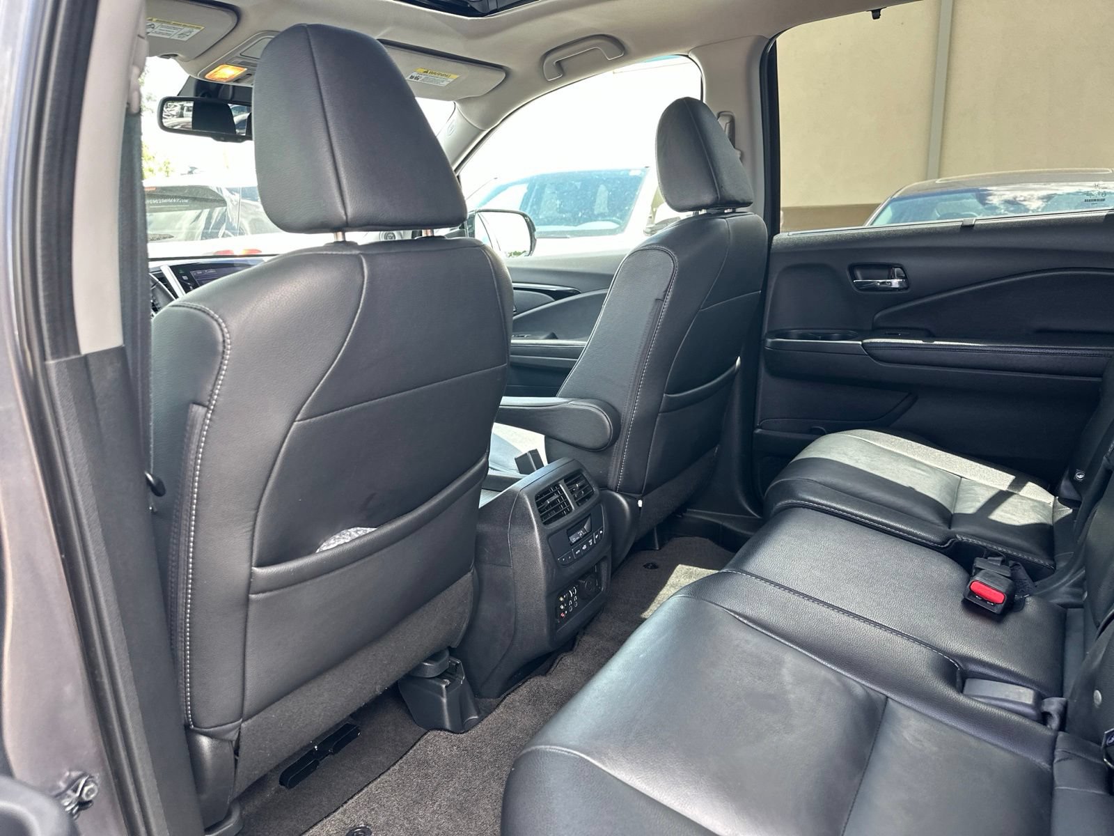 Used 2016 Honda Pilot Touring image 20