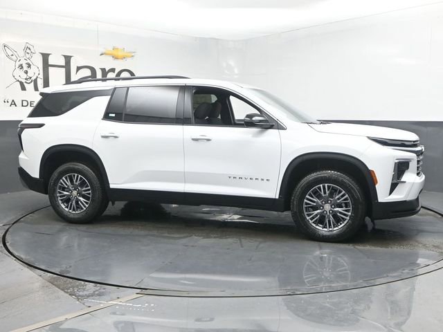 New 2026 Chevrolet Traverse LT w/ LPO, Floor Liner Package AWD/4WD image 28
