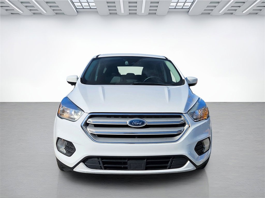 Used 2019 Ford Escape SE image 3