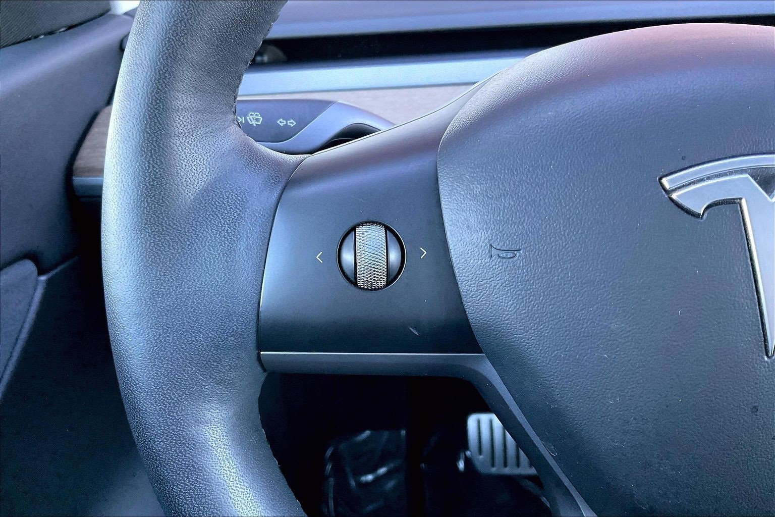 Used 2022 Tesla Model Y Performance image 10