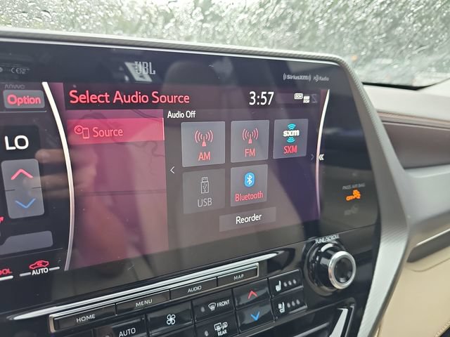 Used 2021 Toyota Highlander Platinum FWD image 27