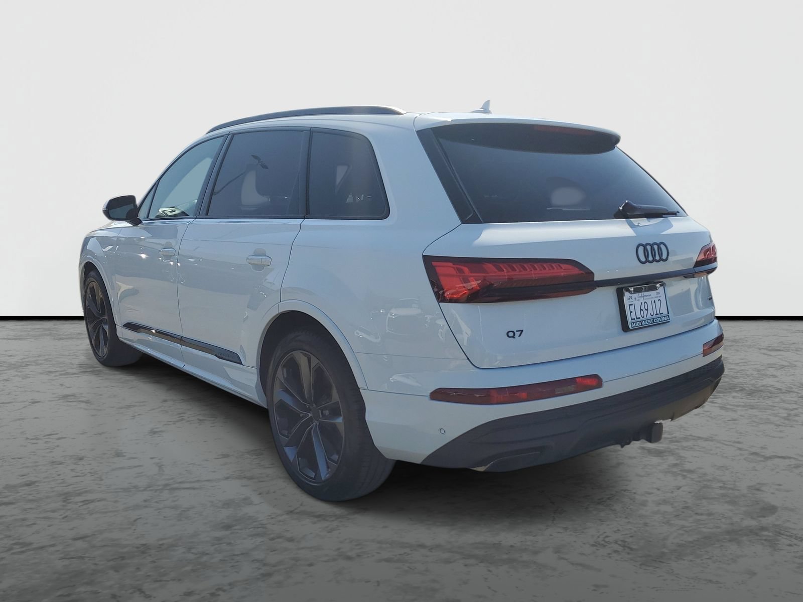 Used 2026 Audi Q7 3.0T Premium Plus w/ Premium Plus Package AWD/4WD image 3