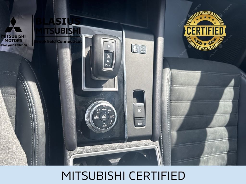 Used 2024 Mitsubishi Outlander 4WD Plug-In Hybrid image 19