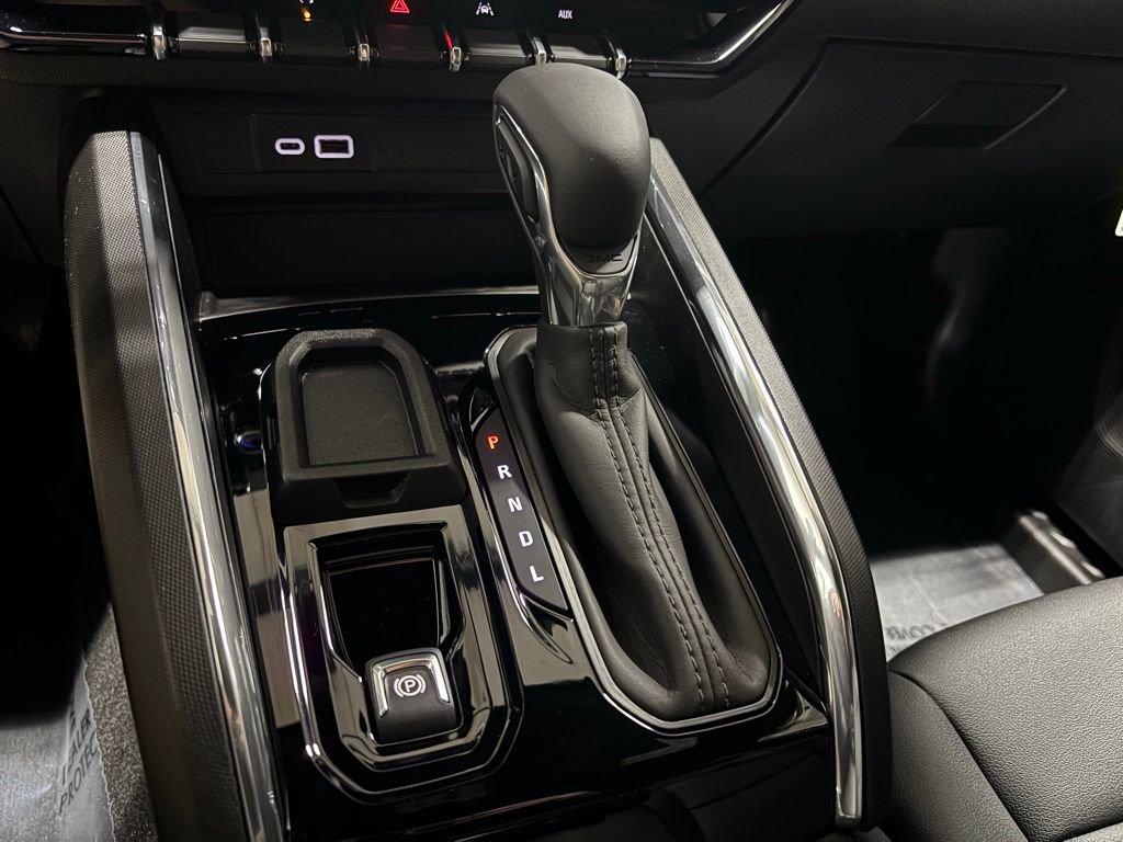 New 2026 GMC Canyon Elevation w/ Convenience Package image 21