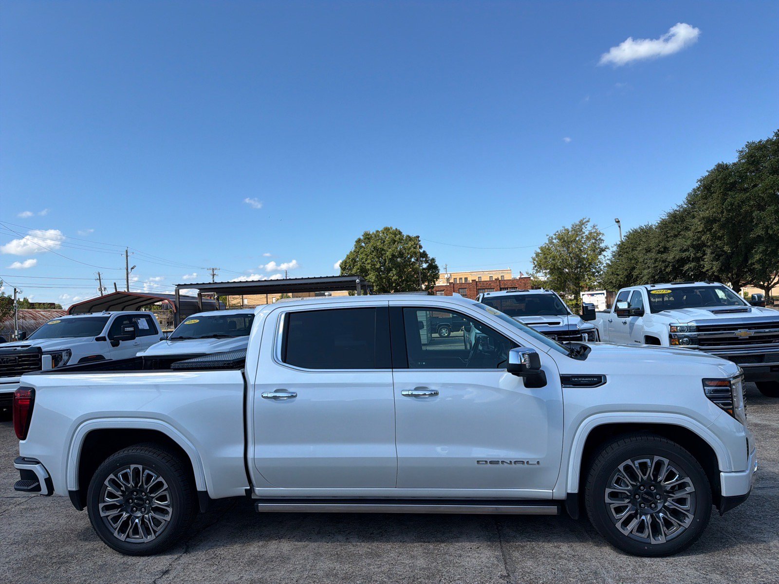Used 2023 GMC Sierra 1500 Denali Ultimate AWD/4WD image 6